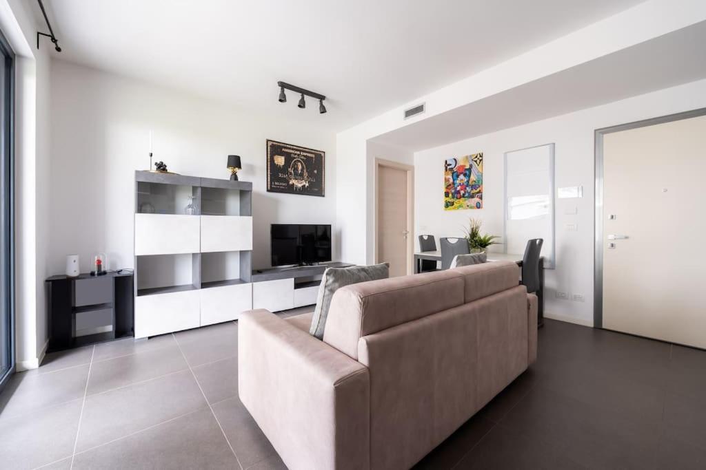 We Home - Uptown74 Bloom Apartment - Milano Eksteriør billede