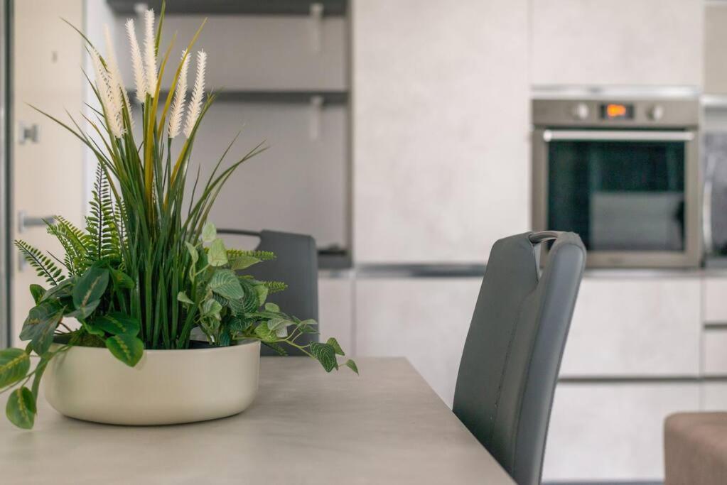 We Home - Uptown74 Bloom Apartment - Milano Eksteriør billede